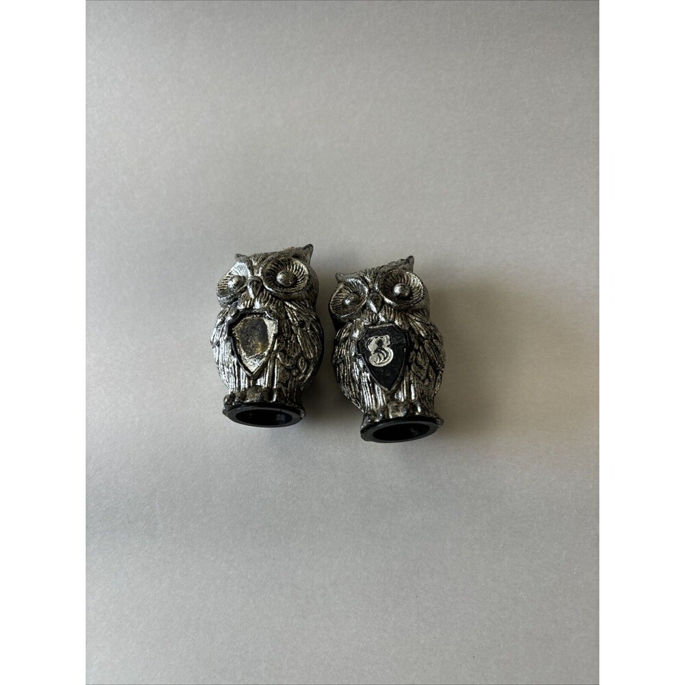 Vintage Souvenir Land Of Lincoln Plastic Owl Salt & Pepper